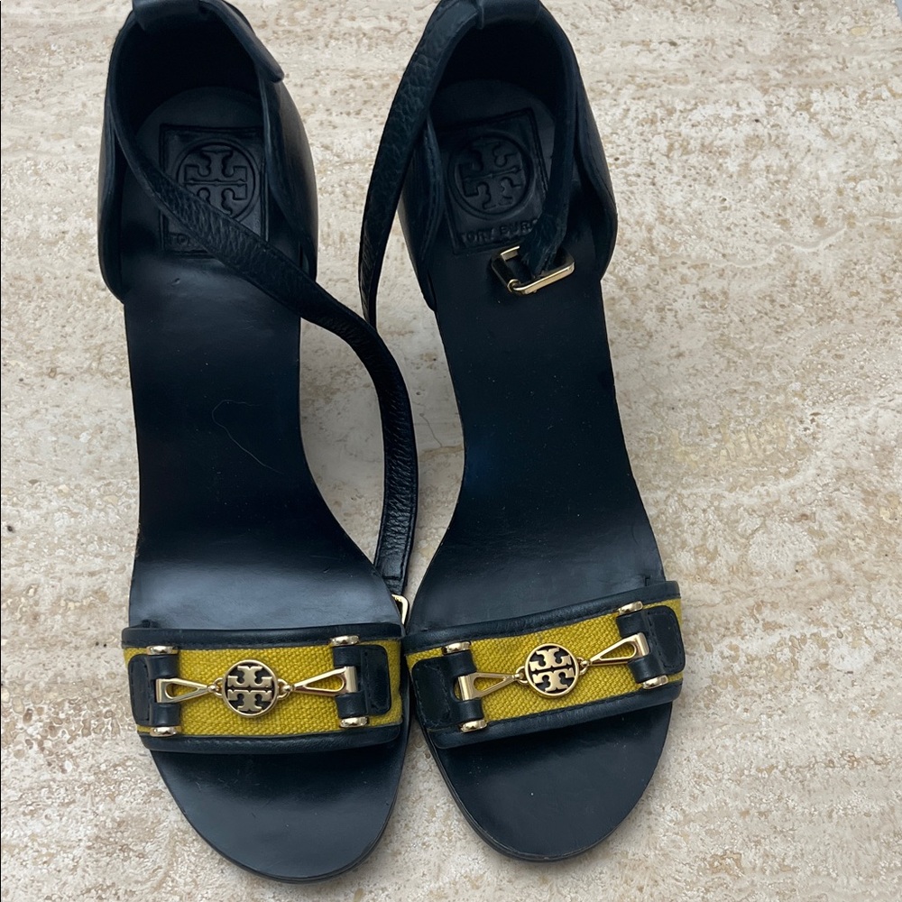 Tory Burch Black and Gold Women's Sandals